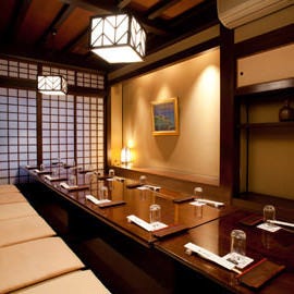 おしゃれな雰囲気 赤坂の居酒屋で接待 会食におすすめしたい人気店 日経 大人のレストランガイド